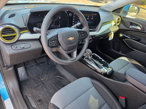 New 2026 Chevrolet Trax LT image 11