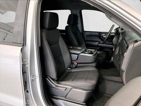 Used 2022 Chevrolet Silverado 1500 Custom RWD image 9
