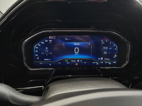 Used 2024 Chevrolet Silverado 3500 LT w/ Convenience Package image 10