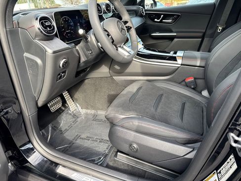 New 2026 Mercedes-Benz GLC 43 AMG 4MATIC image 9