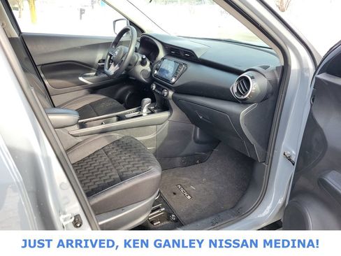 Certified 2021 Nissan Kicks SV image 22