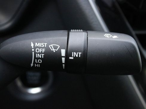 Used 2025 Toyota Corolla SE FWD image 28