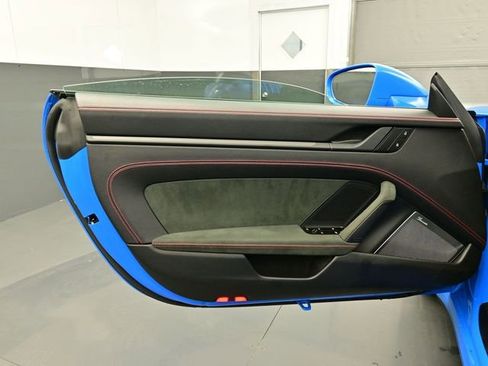Certified 2024 Porsche 911 Carrera GTS RWD image 7