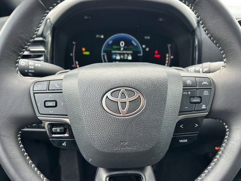 Certified 2025 Toyota Camry SE image 36
