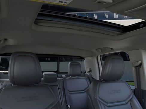 New 2025 Ford Maverick Lobo image 12