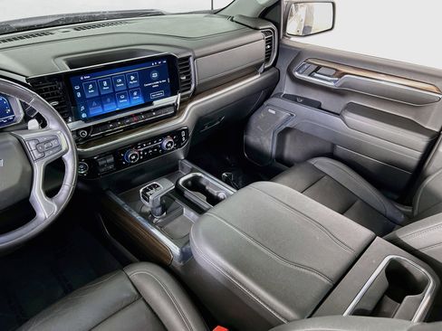 Used 2023 Chevrolet Silverado 1500 RST w/ Redline Edition AWD/4WD image 24