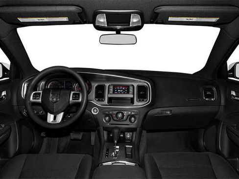 Used 2013 Dodge Charger SE RWD image 10