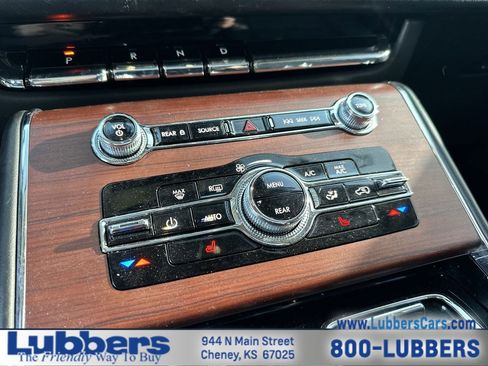 Used 2023 Lincoln Aviator Reserve image 19
