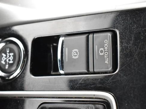 Used 2024 Mitsubishi Eclipse Cross SE image 34