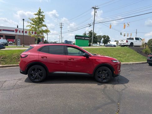Used 2025 Buick Envision Sport Touring AWD/4WD image 21
