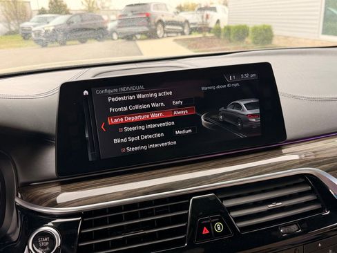 Used 2018 BMW 540i image 39