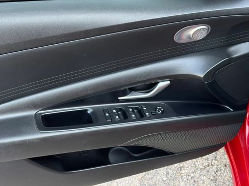 Used 2022 Hyundai Elantra SEL FWD image 12