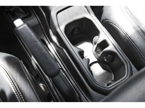 Used 2024 Jeep Wrangler Unlimited Sport AWD/4WD image 30