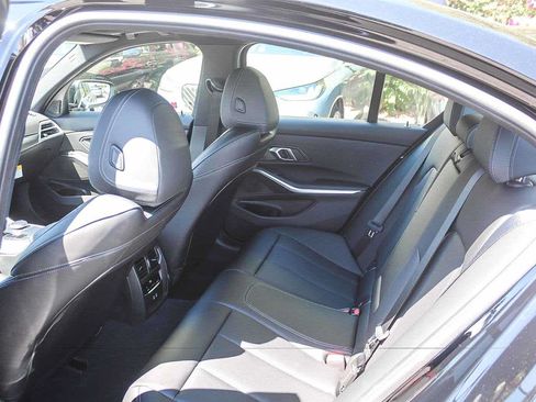 Used 2026 BMW 330i Sedan w/ Convenience Package RWD image 17