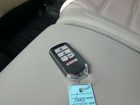 Used 2020 Honda CR-V Touring image 31