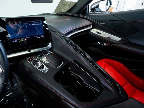 Used 2022 Chevrolet Corvette Stingray Coupe w/ Z51 Performance Package image 45