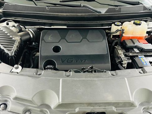 Used 2020 Chevrolet Traverse LT w/ LT Premium Package image 31