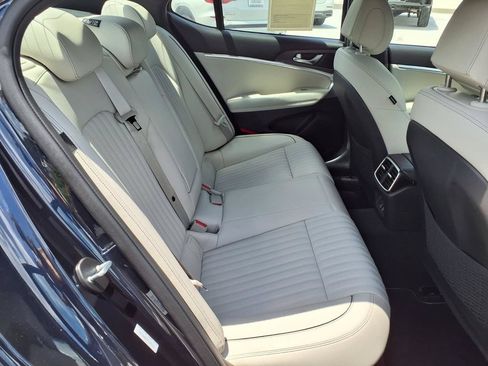 Used 2026 Genesis G70 3.3T Sport Prestige RWD image 16