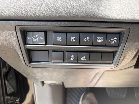 New 2026 Toyota Tundra Limited AWD/4WD image 33