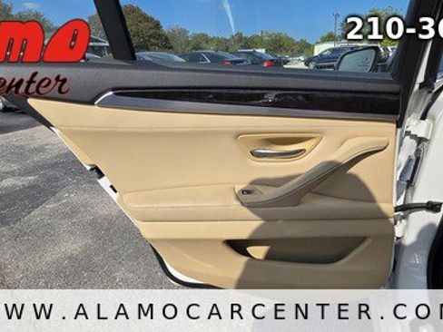 Used 2014 BMW 535i xDrive Sedan image 33