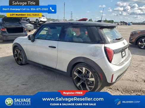 Used 2025 MINI Cooper 2-Door Hardtop FWD image 3