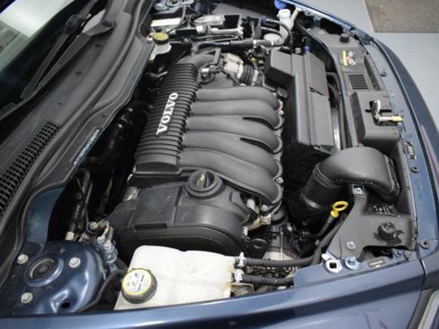 Used 2010 Volvo S40 2.4i FWD image 10