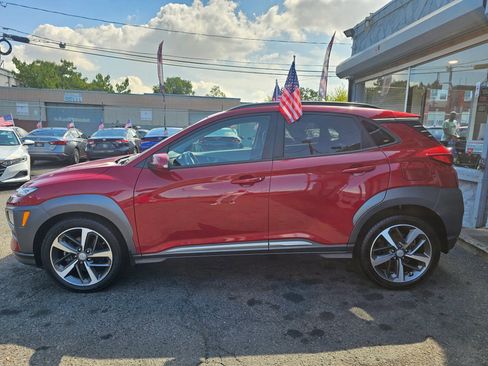 Used 2021 Hyundai Kona Limited w/ Cargo Package image 2