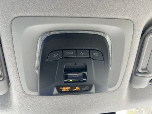 Used 2026 Toyota Corolla Cross LE FWD image 28