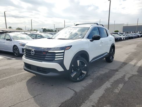 New 2026 Nissan Kicks SR image 19