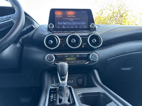 Used 2025 Nissan Sentra SV FWD image 17