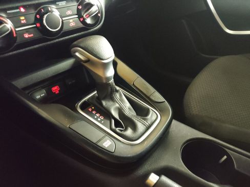 Used 2021 Kia Soul LX FWD image 26