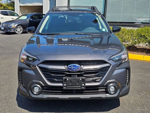 Used 2023 Subaru Outback Premium AWD/4WD image 2