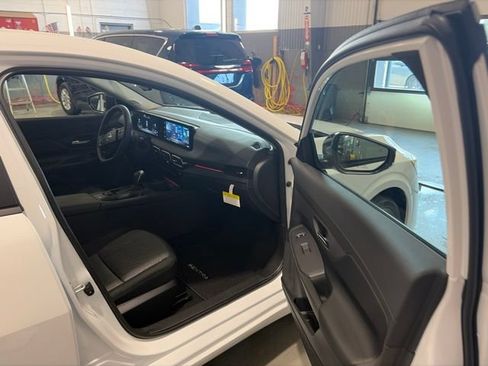New 2026 Nissan Sentra SV w/ SV Convenience Package FWD image 14