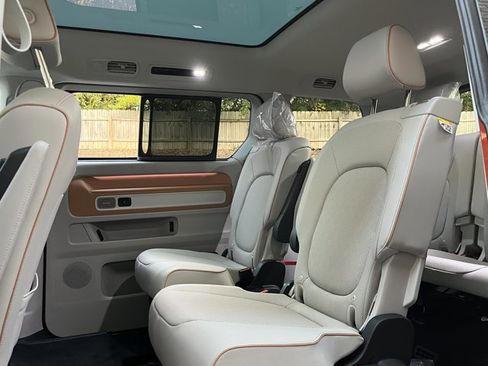 New 2025 Volkswagen ID. Buzz Pro S Plus image 14