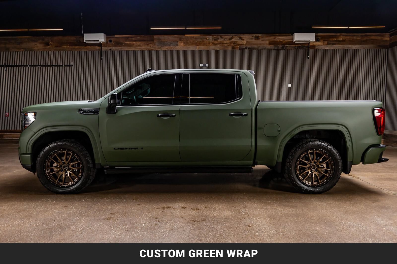 Used 2025 GMC Sierra 1500 Denali Ultimate AWD/4WD image 5