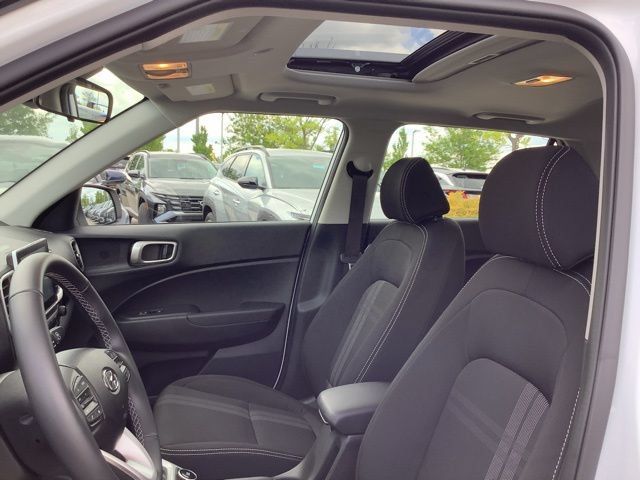 Used 2026 Hyundai Venue SEL FWD image 18