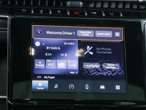 Used 2023 Jeep Grand Cherokee L Laredo AWD/4WD image 19