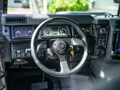 Used 2003 HUMMER H1 4-Door Open Top AWD/4WD image 47