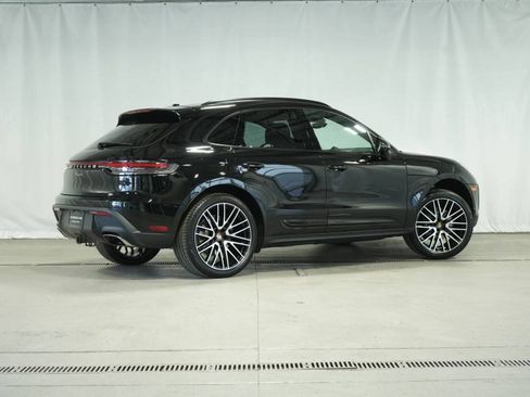 New 2025 Porsche Macan image 7