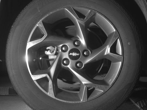 Used 2025 Chevrolet Trax LT w/ LT Convenience Package FWD image 15