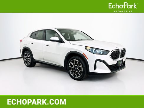 Used 2025 BMW X2 xDrive28i image 1