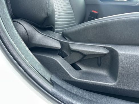 Used 2022 Toyota Camry SE w/ Cold Weather Package FWD image 23