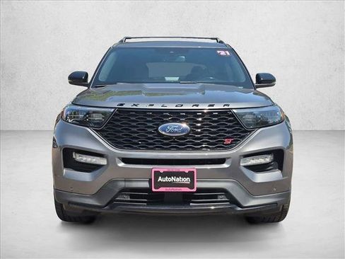 Used 2021 Ford Explorer ST w/ Equipment Group 401A AWD/4WD image 2