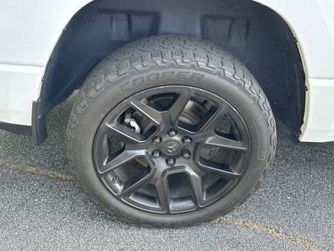 Used 2021 RAM 1500 Big Horn AWD/4WD image 19
