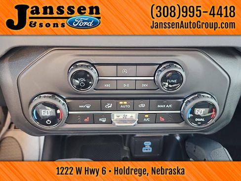 New 2025 Ford Bronco Big Bend w/ Black Diamond Package image 30