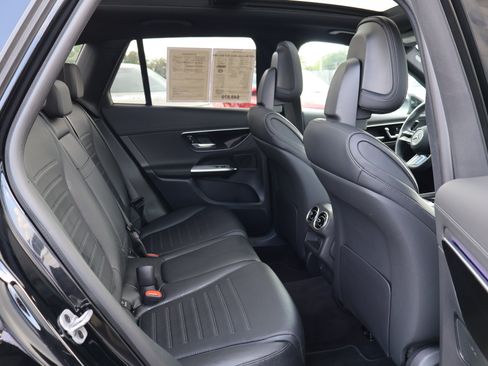 Used 2026 Mercedes-Benz GLC 300 image 27