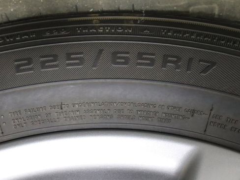 Used 2024 Toyota RAV4 LE AWD/4WD image 37