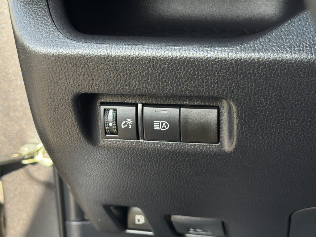 Used 2024 Toyota RAV4 LE AWD/4WD image 24