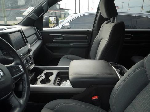 Used 2022 RAM 1500 Big Horn AWD/4WD image 2