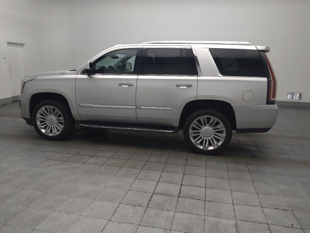 Used 2018 Cadillac Escalade Premium Luxury RWD image 3